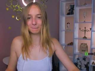 kiki-swan