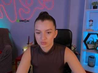 kiki-swan