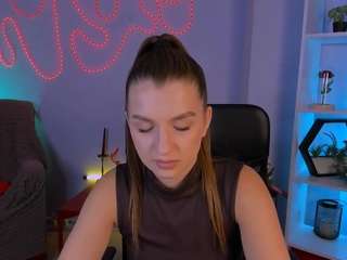 kiki-swan