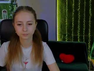 kiki-swan