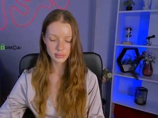 kiki-swan