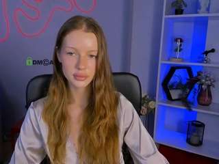 kiki-swan