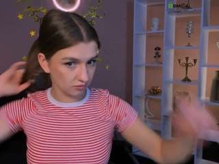 kiki-swan