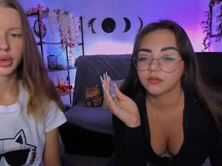 kiki-swan