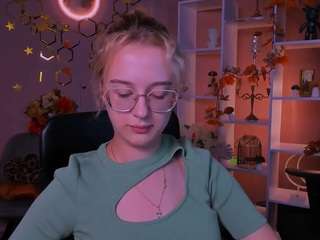 kiki-swan