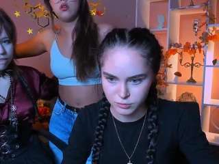 kiki-swan