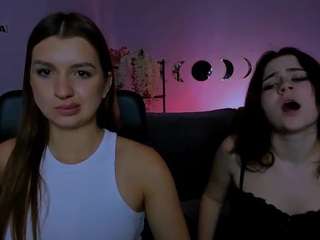 kiki-swan