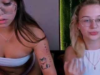 kiki-swan