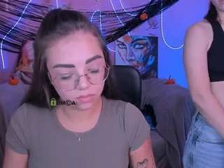 kiki-swan