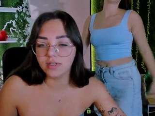 kiki-swan live