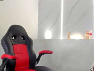 kimberly-aniston Live Webcam on CamSoda