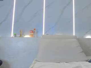 kimberly-aniston Live Webcam on CamSoda
