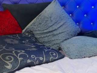 aleja-dolly Live Webcam on CamSoda