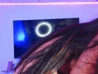 aleja-dolly Live Webcam on CamSoda
