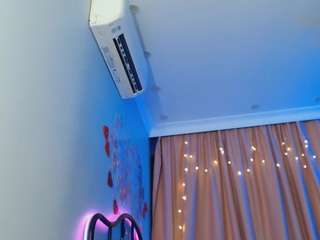 cassie-reed Live Webcam on CamSoda