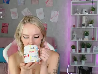 Cassie Reed's Live Sex Cam Show