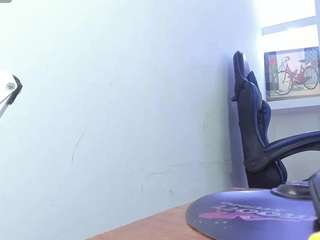daila-tattos0727's CamSoda show and profile