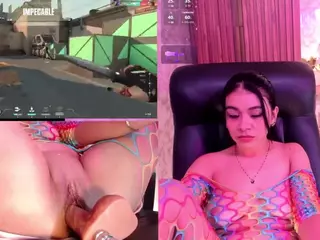 LeahVega's Live Sex Cam Show