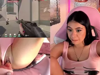 LeahVega's Live Sex Cam Show