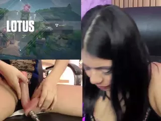 LeahVega's Live Sex Cam Show