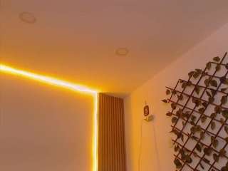 mangxx's CamSoda show and profile