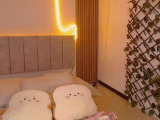 mangxx's CamSoda show and profile