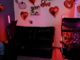 mona-cloud, female webcam model,  years old, on live webcam