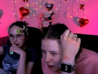 mona-cloud live cam profile