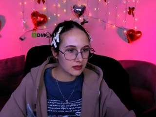 mona-cloud live cam profile