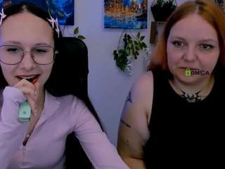 mona-cloud live webcam show