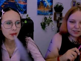 mona-cloud live webcam show