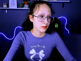 mona-cloud's Live Sex Cam Show