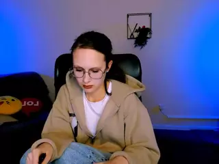 mona-cloud's Live Sex Cam Show