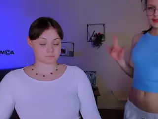 mona-cloud's Live Sex Cam Show