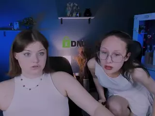 mona-cloud's Live Sex Cam Show