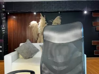 Catalinaa-Santana's Live Sex Cam Show