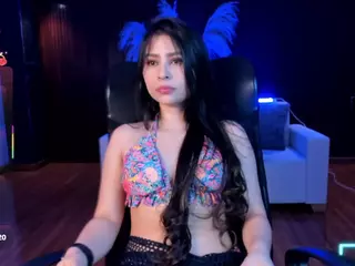 Catalinaa-Santana's Live Sex Cam Show