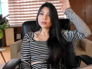 Catalinaa-Santana's Live Sex Cam Show