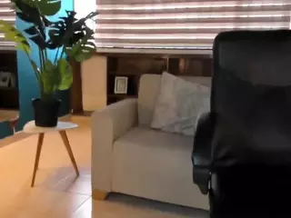 Catalinaa-Santana's Live Sex Cam Show