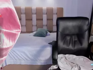 Catalinaa-Santana's Live Sex Cam Show