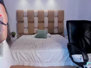 Catalinaa-Santana's Live Sex Cam Show
