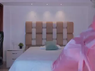 Catalinaa-Santana's Live Sex Cam Show