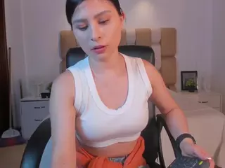 Catalinaa-Santana's Live Sex Cam Show