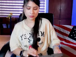 Catalinaa-Santana's Live Sex Cam Show