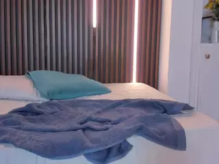 Catalinaa-Santana's Live Sex Cam Show