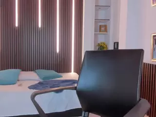 Catalinaa-Santana's Live Sex Cam Show