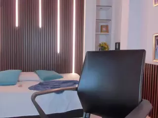 Catalinaa-Santana's Live Sex Cam Show