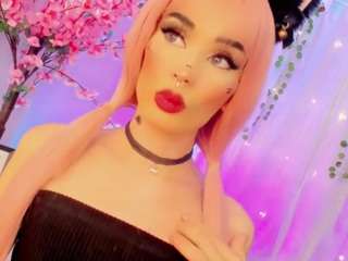 irina-lechera Live Webcam on CamSoda