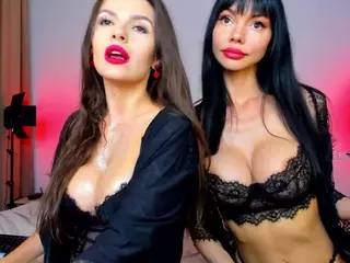 KiraBlackEyes's Live Sex Cam Show