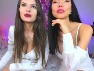 KiraBlackEyes's Live Sex Cam Show